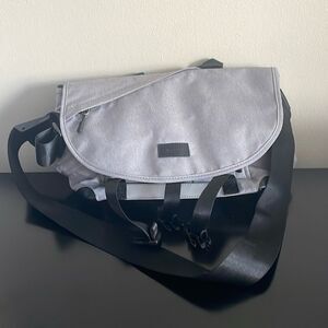 Laptop bag bring unisex multi compartment messanger bag grey college bag EUC